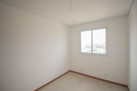 Quarto 1 de apartamento para alugar com 3 quartos, 65m² em Mutondo, São Gonçalo
