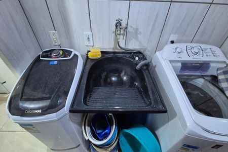 Casa à venda com 70m², 2 quartos e 2 vagasÁrea de Serviço