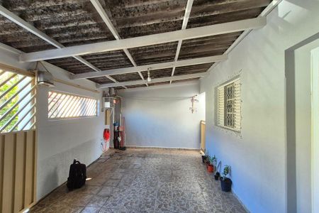 Casa à venda com 70m², 2 quartos e 2 vagasGaragem 