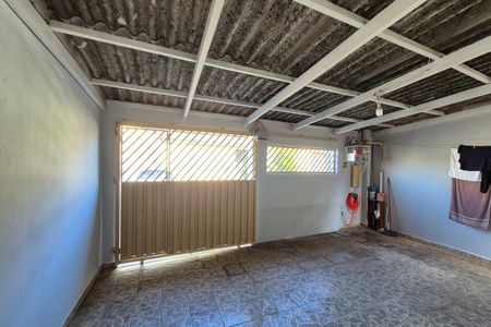 Casa à venda com 70m², 2 quartos e 2 vagasVista da Sala 