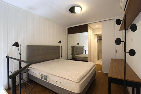 Quarto Suíte de apartamento à venda com 1 quarto, 40m² em Vila Olímpia, São Paulo