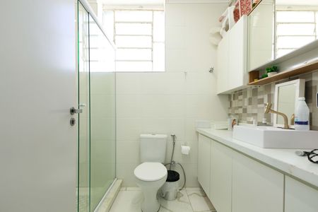 Apartamento à venda com 121m², 2 quartos e sem vagaBanheiro