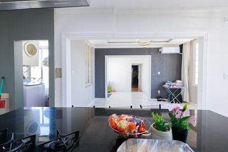 Apartamento à venda com 121m², 2 quartos e sem vagaCozinha