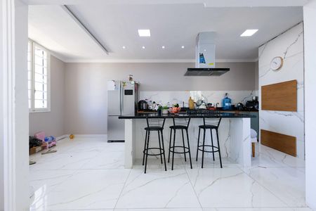 Apartamento à venda com 121m², 2 quartos e sem vagaCozinha