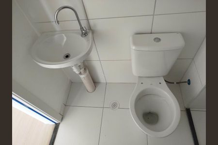 Banheiro de kitnet/studio para alugar com 1 quarto, 24m² em Tatuapé, São Paulo