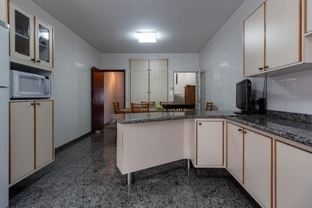 Casa à venda com 188m², 3 quartos e 2 vagas