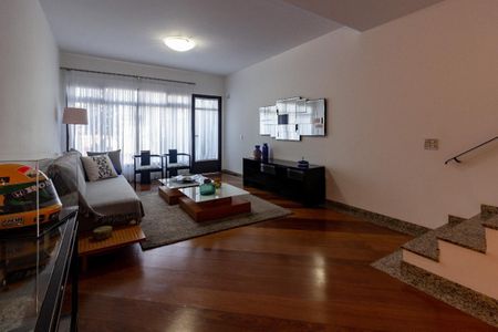 Casa à venda com 3 quartos, 188m² em Sumaré, São Paulo