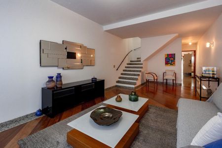 Casa à venda com 188m², 3 quartos e 2 vagas