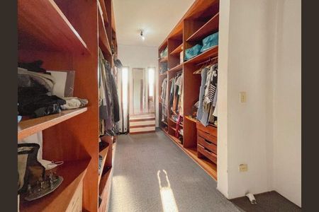 Casa de Condomínio à venda com 4 quartos, 325m² em Alphaville, Santana de Parnaíba
