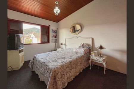 Casa de Condomínio à venda com 4 quartos, 325m² em Alphaville, Santana de Parnaíba
