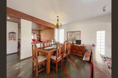 Casa de Condomínio à venda com 4 quartos, 325m² em Alphaville, Santana de Parnaíba