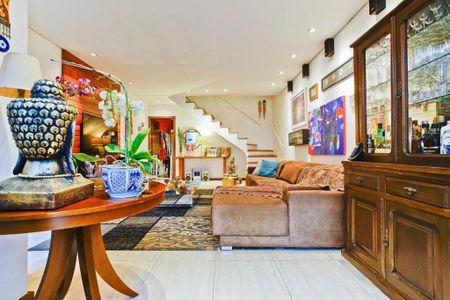 Casa à venda com 3 quartos, 260m² em Sumaré, São Paulo