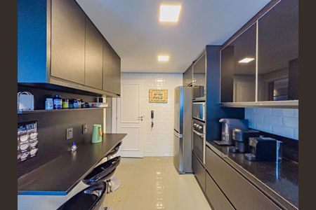 Casa de condomínio à venda com 180m², 3 quartos e 2 vagas