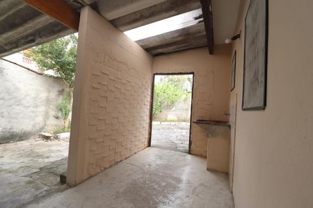 Casa à venda com 250m², 3 quartos e 6 vagasÁrea de Serviço