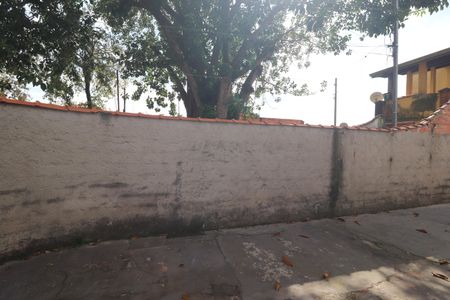 Vista Quarto 1 suíte de casa à venda com 3 quartos, 250m² em Parque Gerassi, Santo André