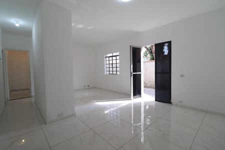 Sala de casa à venda com 3 quartos, 250m² em Parque Gerassi, Santo André