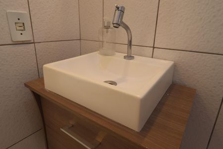 Casa à venda com 250m², 3 quartos e 6 vagasBanheiro 2
