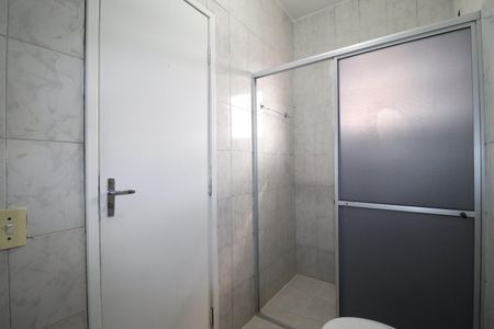 Banheiro Quarto 1 suíte de casa à venda com 3 quartos, 250m² em Parque Gerassi, Santo André