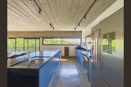 Casa de Condomínio à venda com 4 quartos, 296m² em Parque Sinai, Santana de Parnaíba