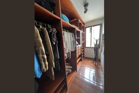 Casa à venda com 4 quartos, 550m² em Alphaville Residencial Zero, Barueri