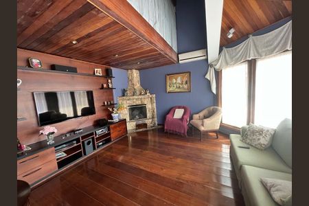 Casa à venda com 4 quartos, 550m² em Alphaville Residencial Zero, Barueri