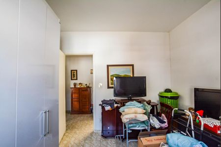Casa à venda com 171m², 3 quartos e 3 vagas Casa à venda com 171m², 3 quartos e 3 vagasQuarto 2