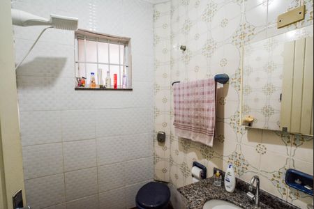 Casa à venda com 171m², 3 quartos e 3 vagas Casa à venda com 171m², 3 quartos e 3 vagasBanheiro