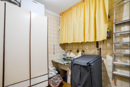 Área de Serviço de casa à venda com 3 quartos, 171m² em Vila Scarpelli, Santo André