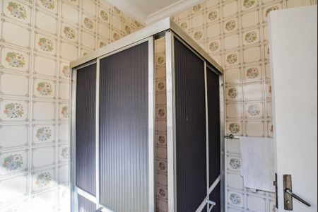 Casa à venda com 171m², 3 quartos e 3 vagas Casa à venda com 171m², 3 quartos e 3 vagasBanheiro Social