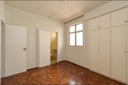 Apartamento à venda com 104m², 3 quartos e 2 vagasSuíte