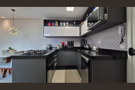 Apartamento à venda com 108m², 2 quartos e 1 vagaCozinha