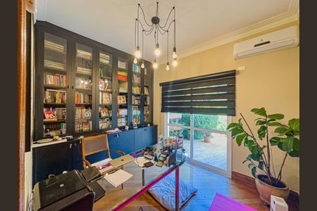 Casa para alugar com 4 quartos, 419m² em Residencial Quatro (Alphaville), Santana de Parnaíba