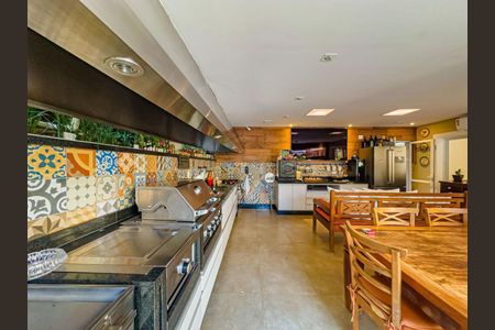 Casa para alugar com 419m², 4 quartos e 4 vagas