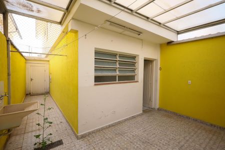 Casa à venda com 125m², 3 quartos e 2 vagasQuintal - Área de serviço 