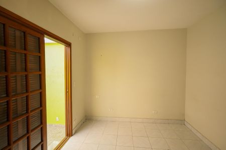 Casa à venda com 125m², 3 quartos e 2 vagasQuarto de serviço 