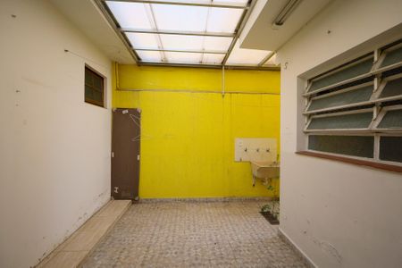 Casa à venda com 125m², 3 quartos e 2 vagasQuintal - Área de serviço 