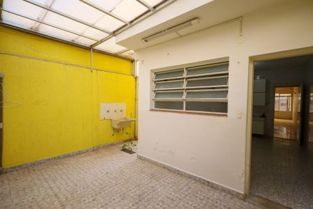 Casa à venda com 125m², 3 quartos e 2 vagasQuintal - Área de serviço 