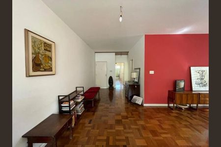 Casa à venda com 3 quartos, 210m² em Pacaembu, São Paulo