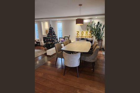 Casa à venda com 450m², 5 quartos e 4 vagas