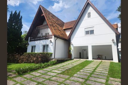 Casa à venda com 450m², 5 quartos e 4 vagas