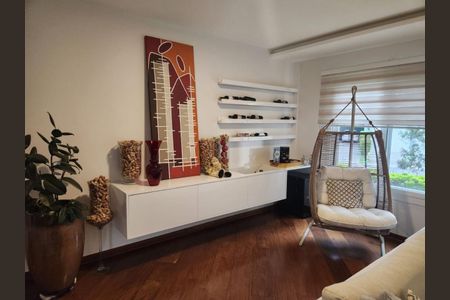 Casa à venda com 450m², 5 quartos e 4 vagas