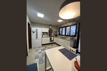 Casa de Condomínio à venda com 3 quartos, 265m² em Alphaville, Santana de Parnaíba