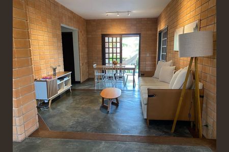Casa de Condomínio à venda com 3 quartos, 265m² em Alphaville, Santana de Parnaíba