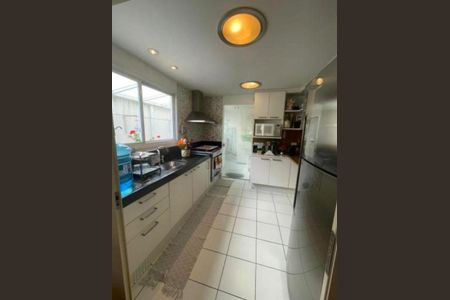 Casa de Condomínio à venda com 3 quartos, 190m² em Tamboré, Santana de Parnaíba