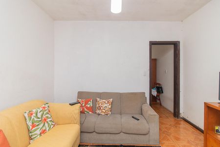 Casa à venda com 195m², 3 quartos e 2 vagasSala