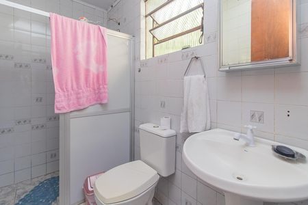 Casa à venda com 195m², 3 quartos e 2 vagasBanheiro