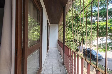 Sacada de casa à venda com 3 quartos, 195m² em Glória, Porto Alegre