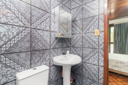 Casa à venda com 195m², 3 quartos e 2 vagasBanheiro