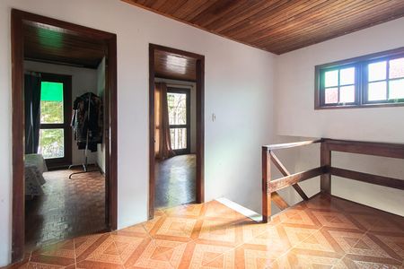 Casa à venda com 195m², 3 quartos e 2 vagasCorredor