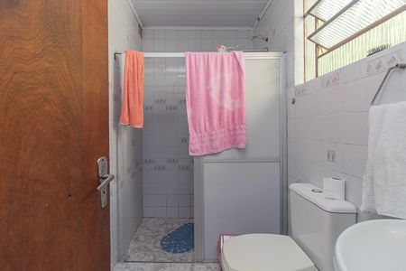 Casa à venda com 195m², 3 quartos e 2 vagasBanheiro